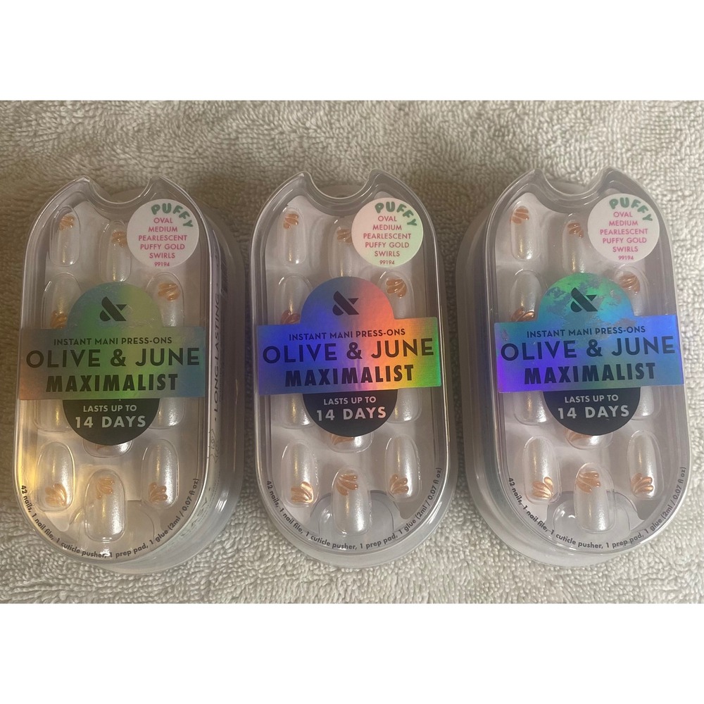 Olive & June Maximalist Press-On Nails Set of 3 Pearlescent Gold Swirls 99194